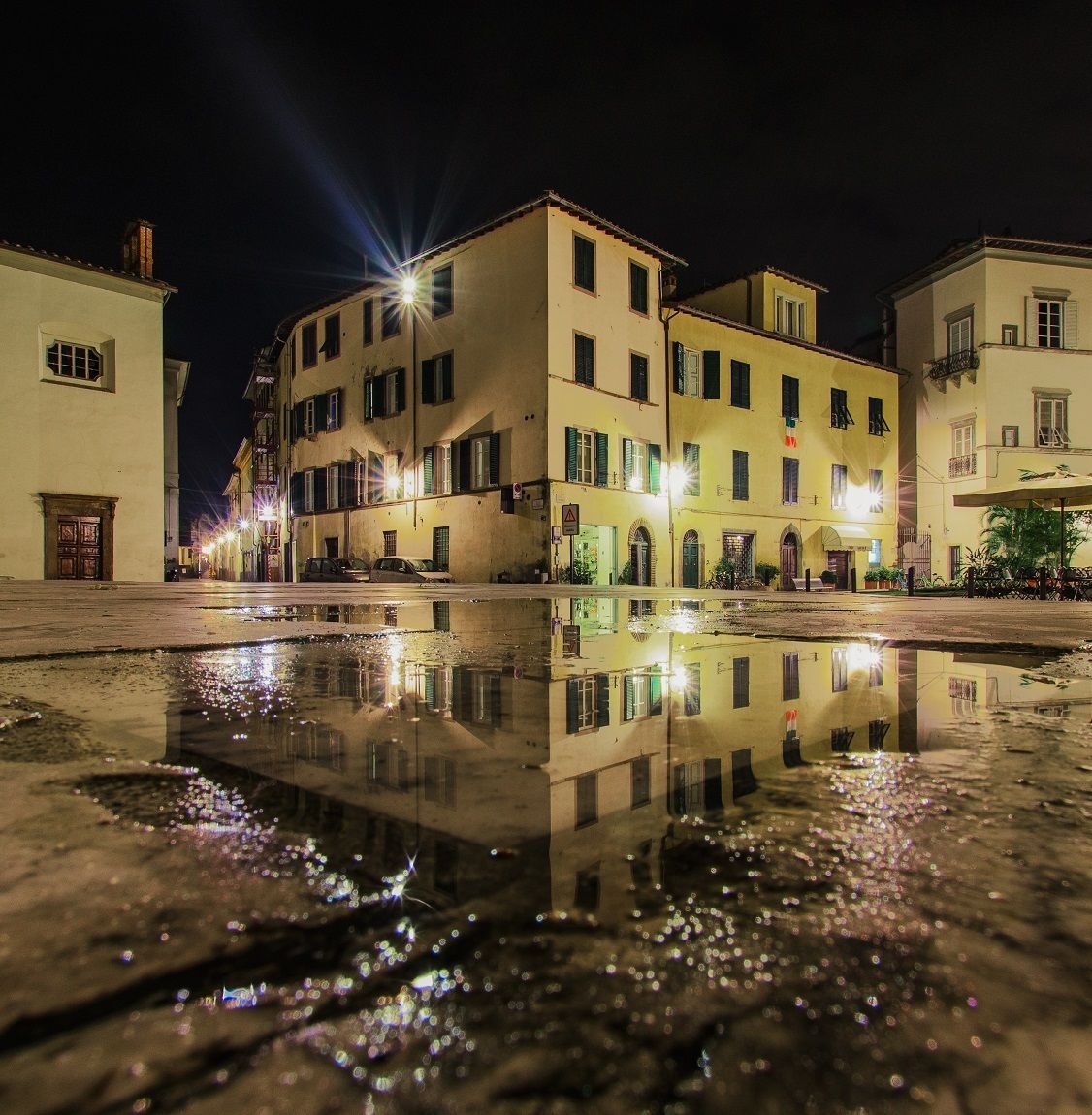pozzanghera davanti Basilica di San Frediano