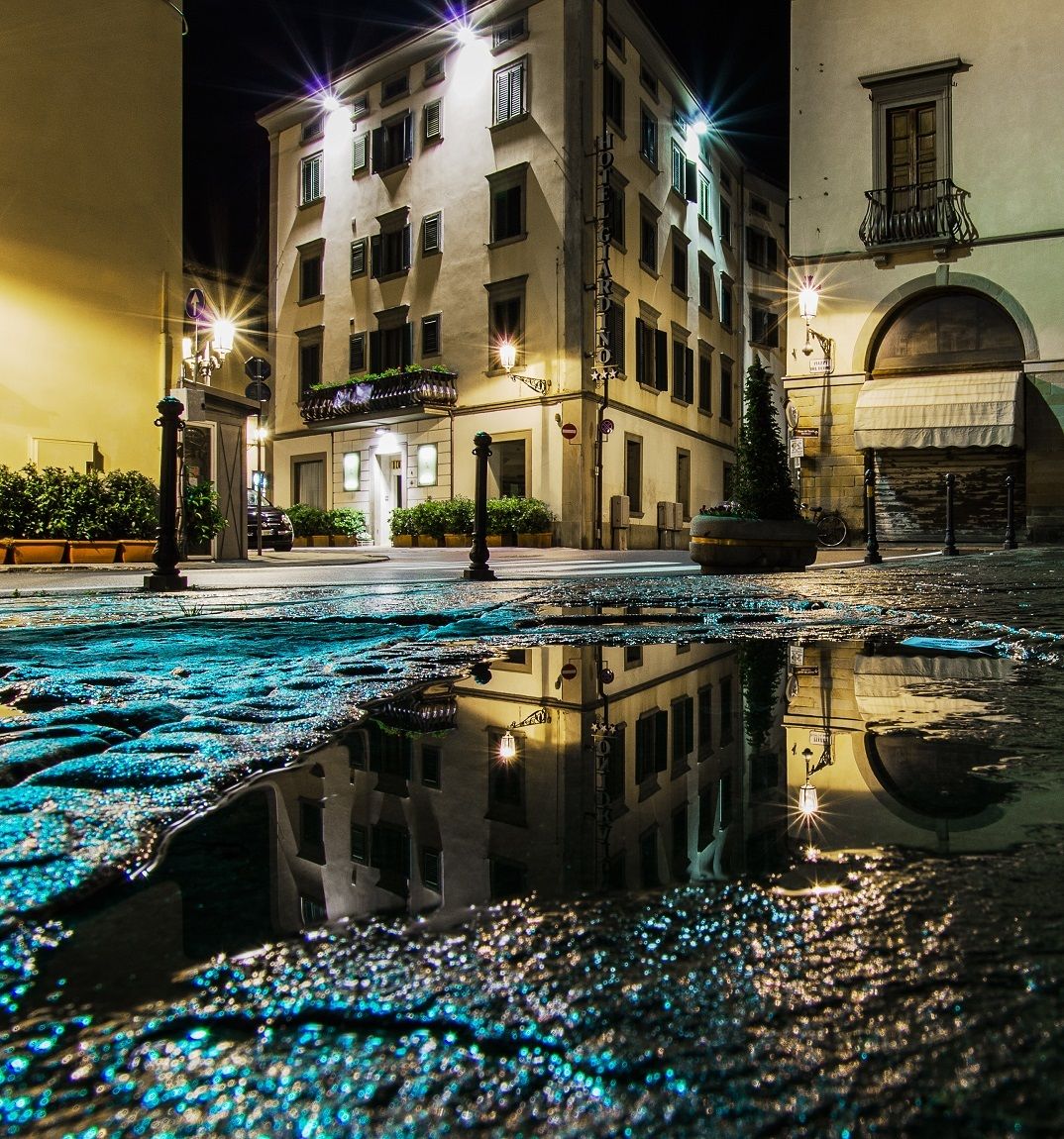 Hotel Giardino in puddle - Prato