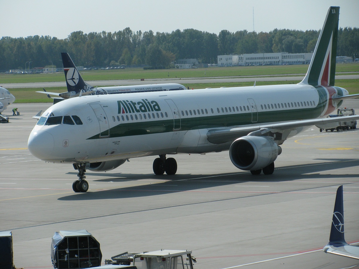 plane (Alitalia)
