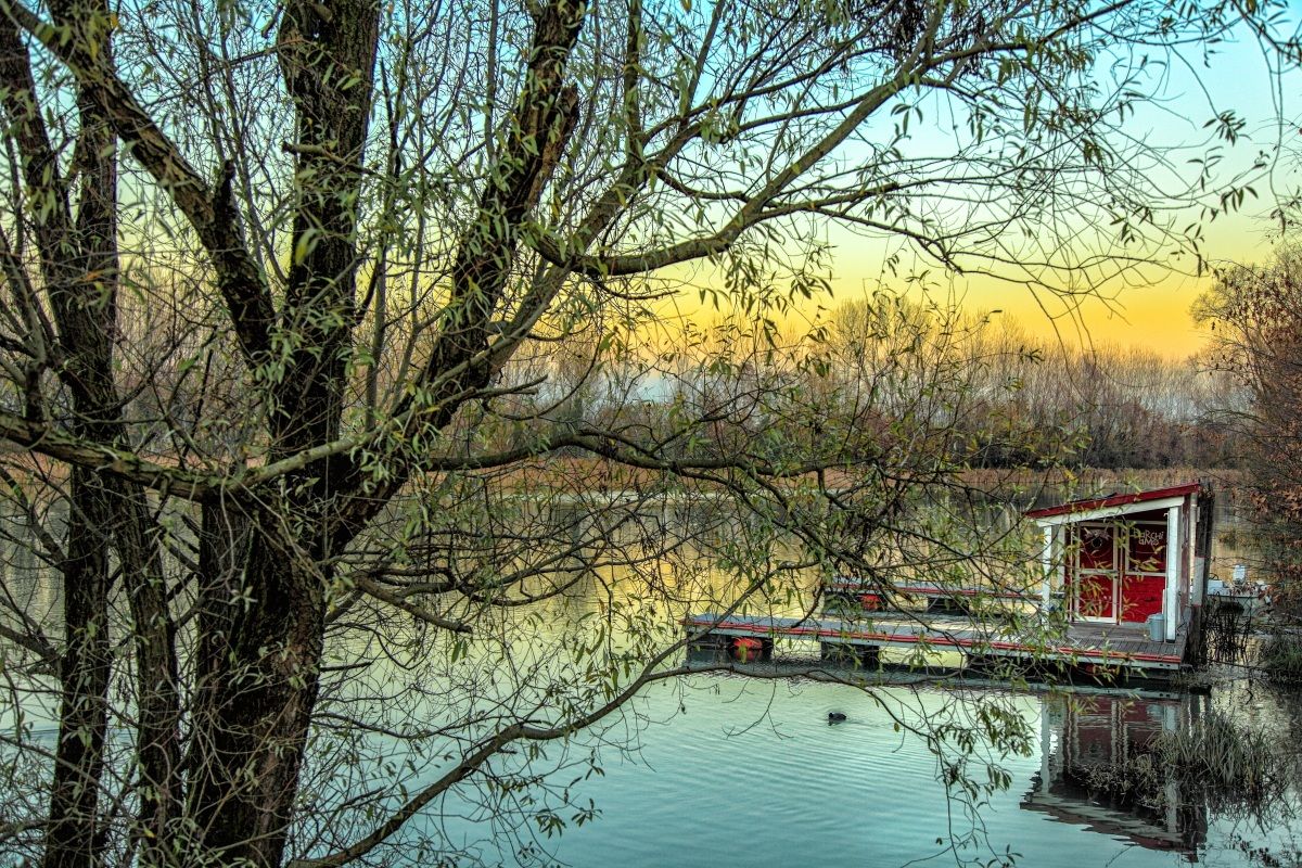 Dreaming of a cottage by the river ...