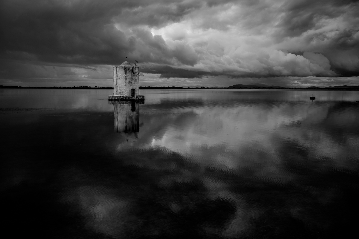 The sky above Orbetello - b / w