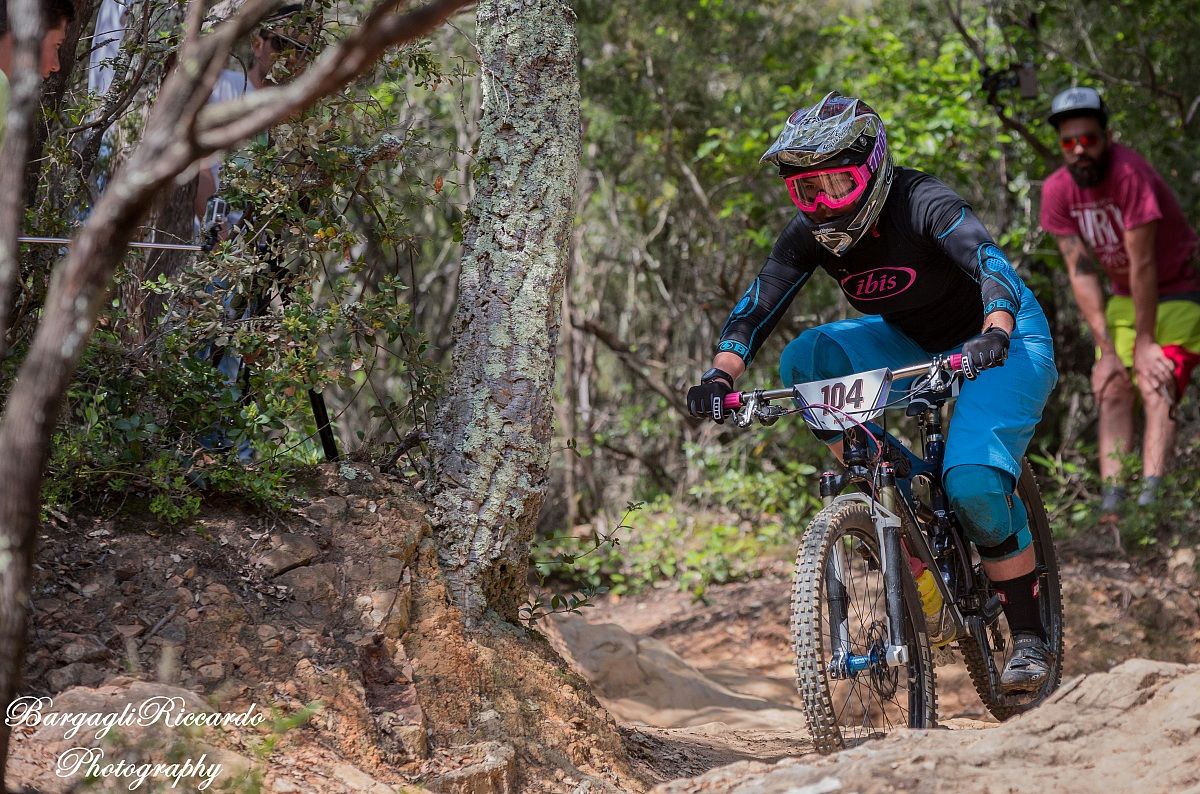 Superenduro pro2 wing tip