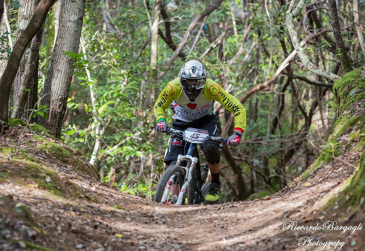 Superenduro pro2 wing tip