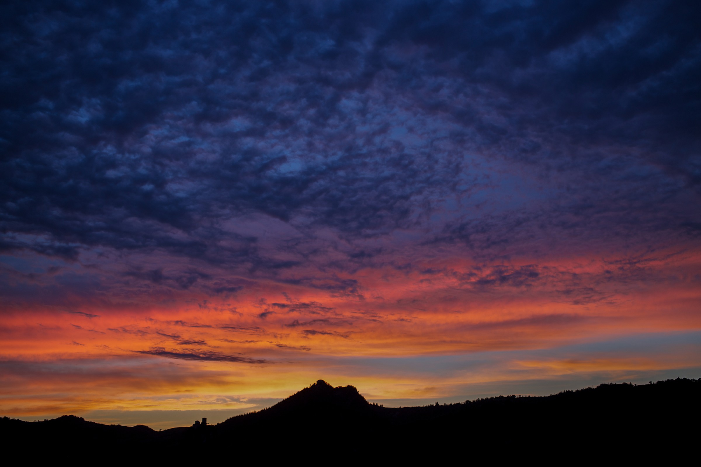 Tramonto da sogno sulla Valmarecchia
