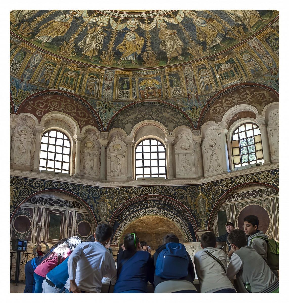 Neoniano, Ra - Lesson of History of Art