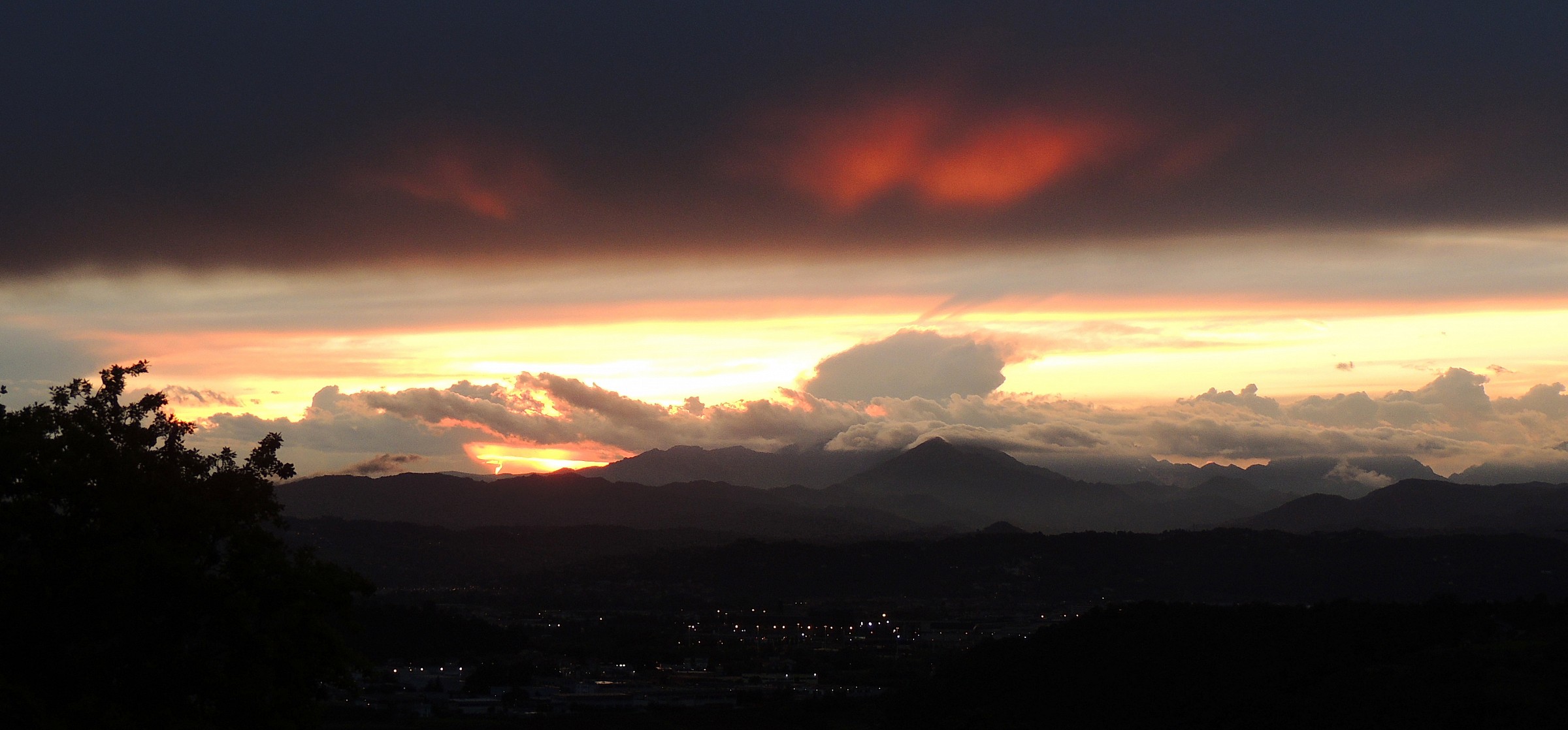 Profile of the mountains at sunset