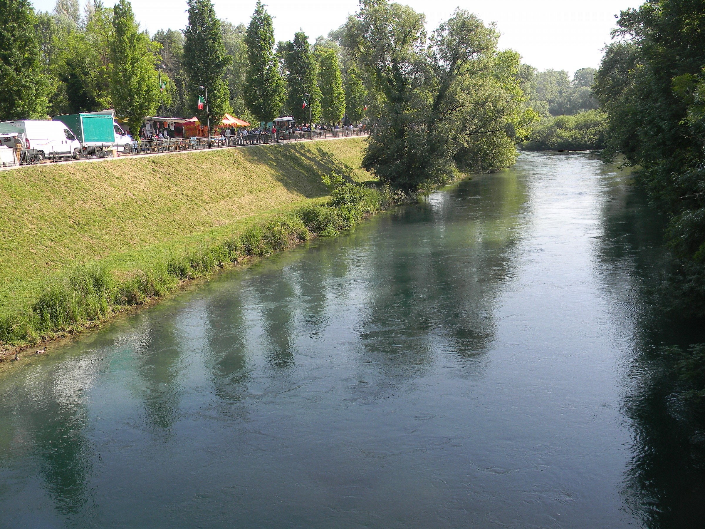 camp on the shore of Noncello (Pordenone)