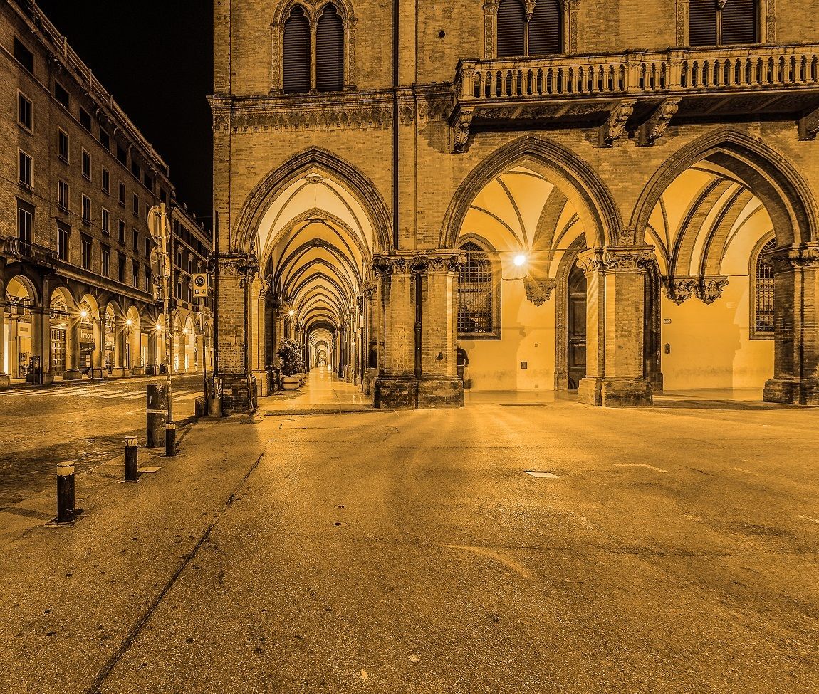 Via dell'Indipendenza/Piazza Dell'8 Agosto - Bologna