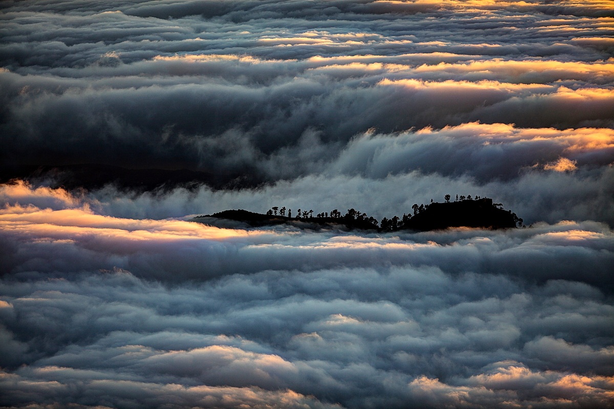 The island in the clouds