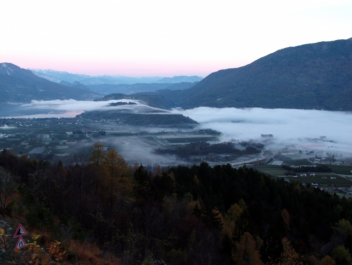 Nebbia sui laghi