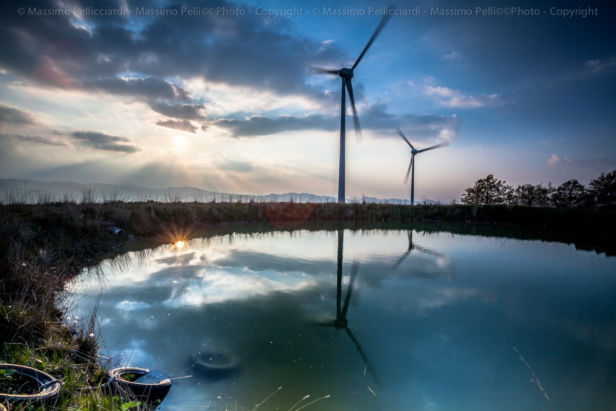 sunset from sun and wind