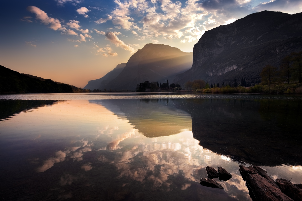 spiragli di luce a Casteltoblino