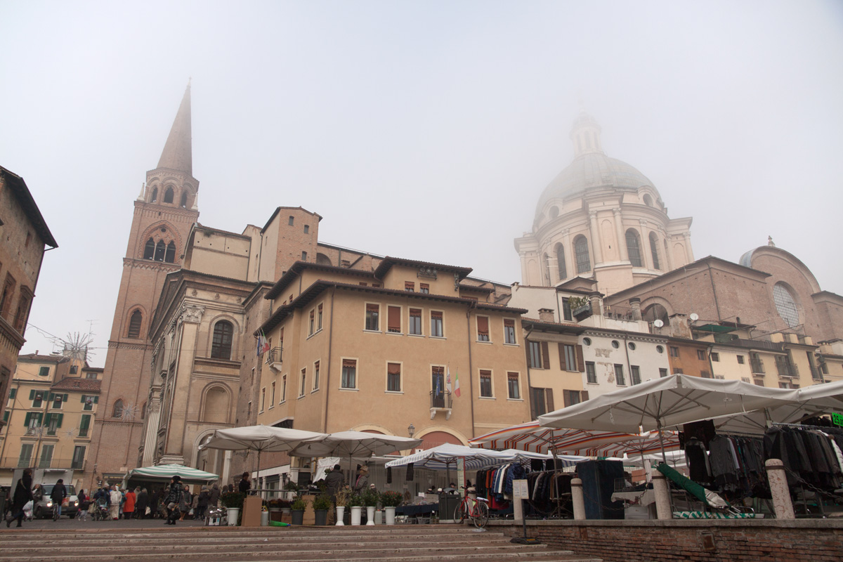 Market Square herbs Mantova