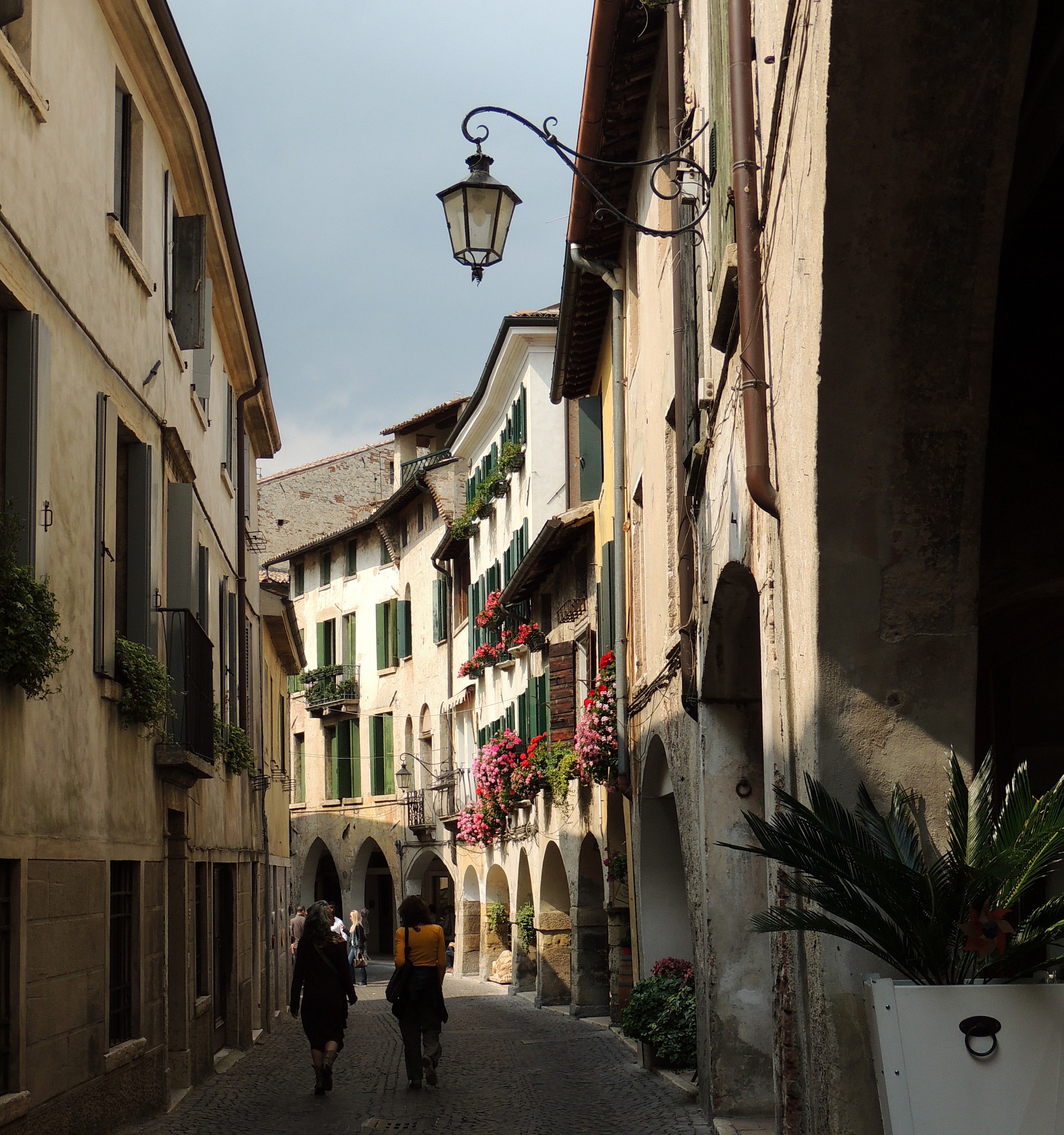 Asolo-street in the center