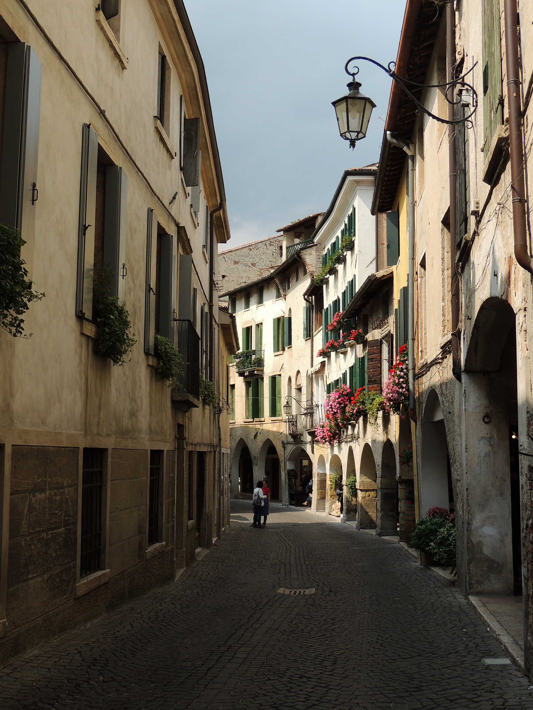 Asolo-una via del centro storico