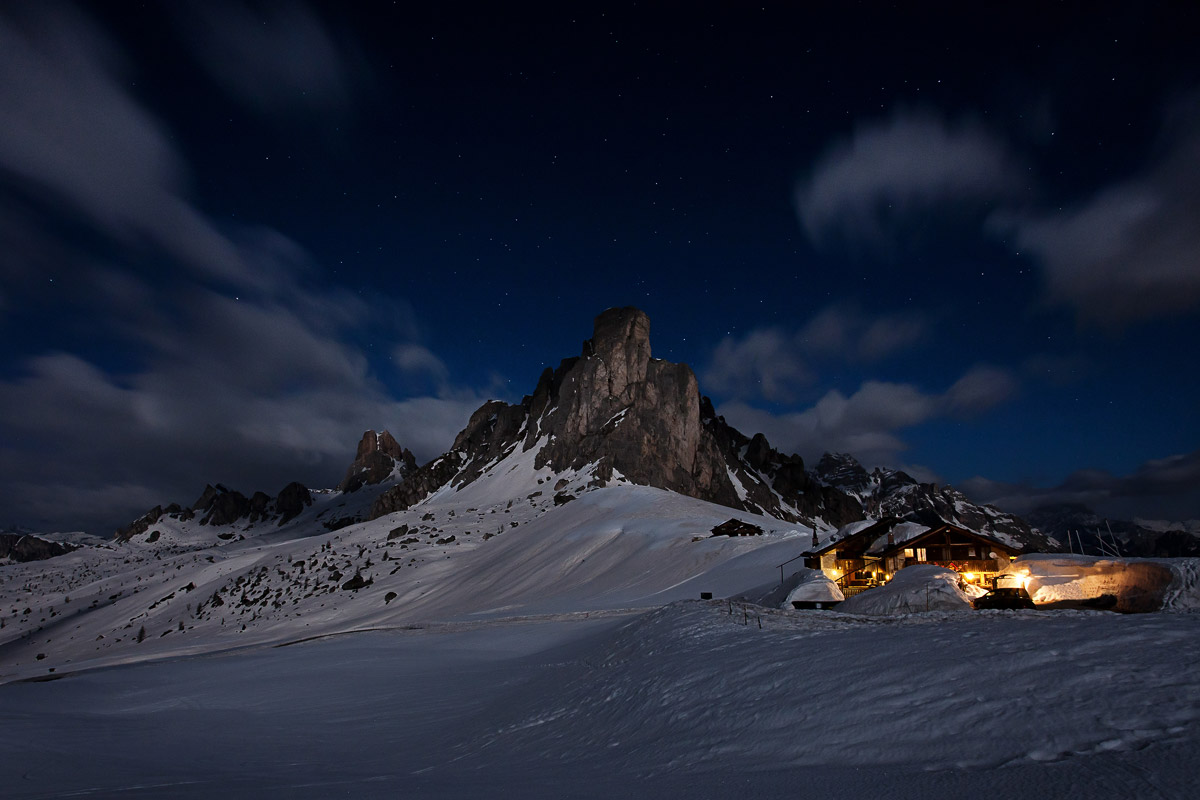luna e vento sul Giau