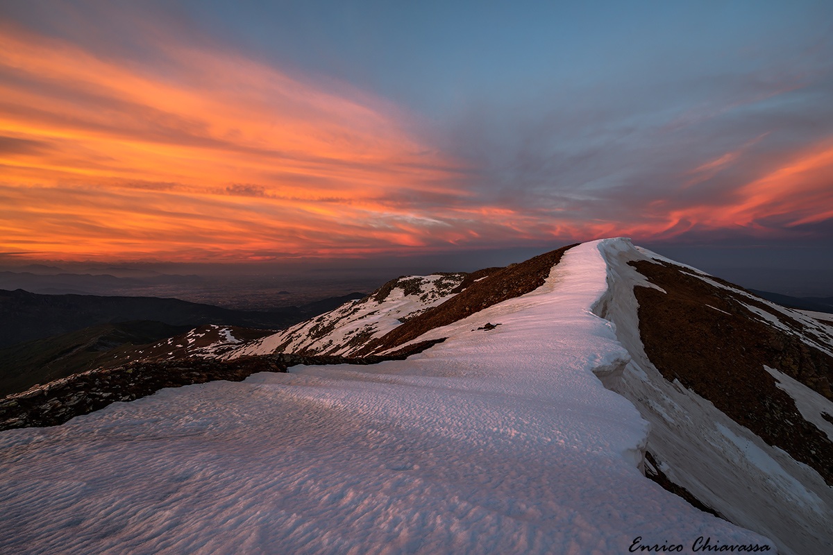 In cresta al tramonto