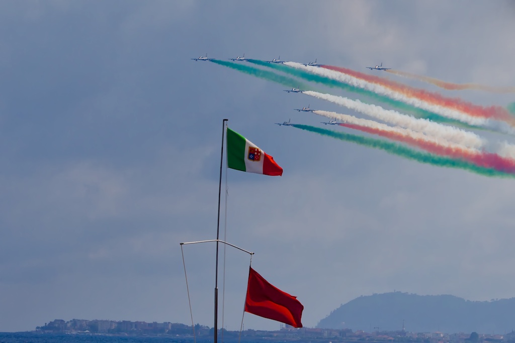 2 bandiere si uniscono