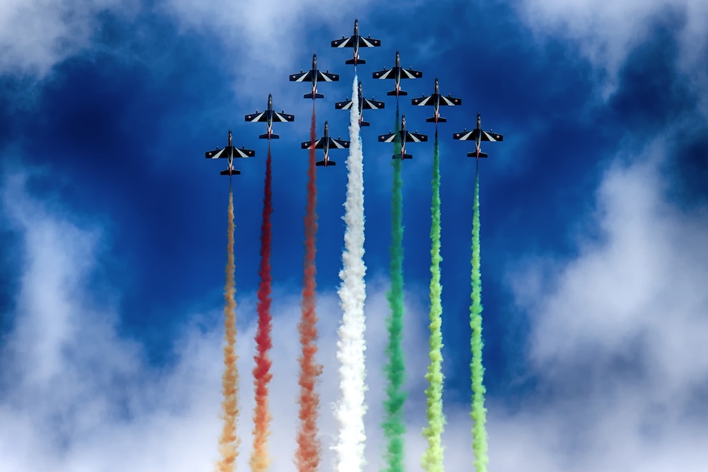 terremoto tricolore in cielo