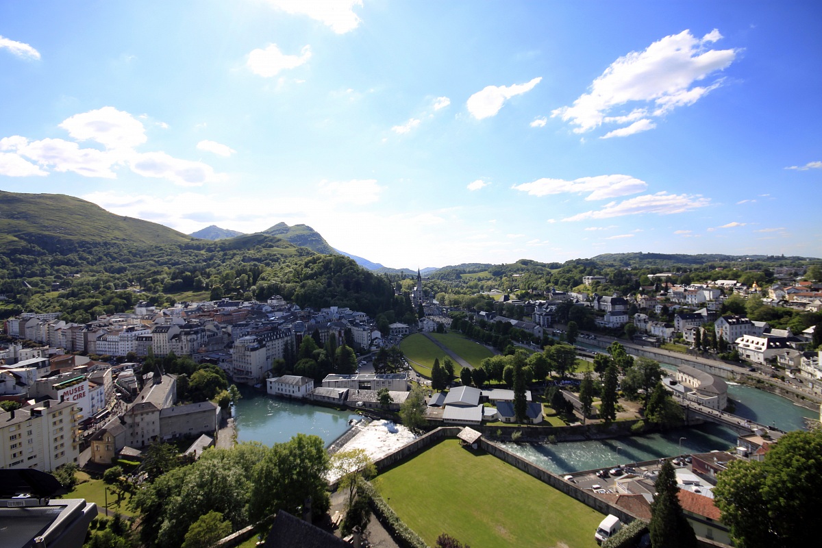 Overview of the Sanctuary of Lourdes, view from the Castle