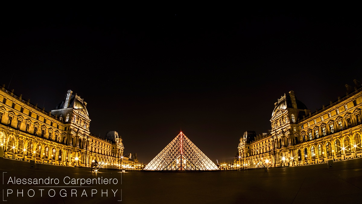 Notte al Louvre