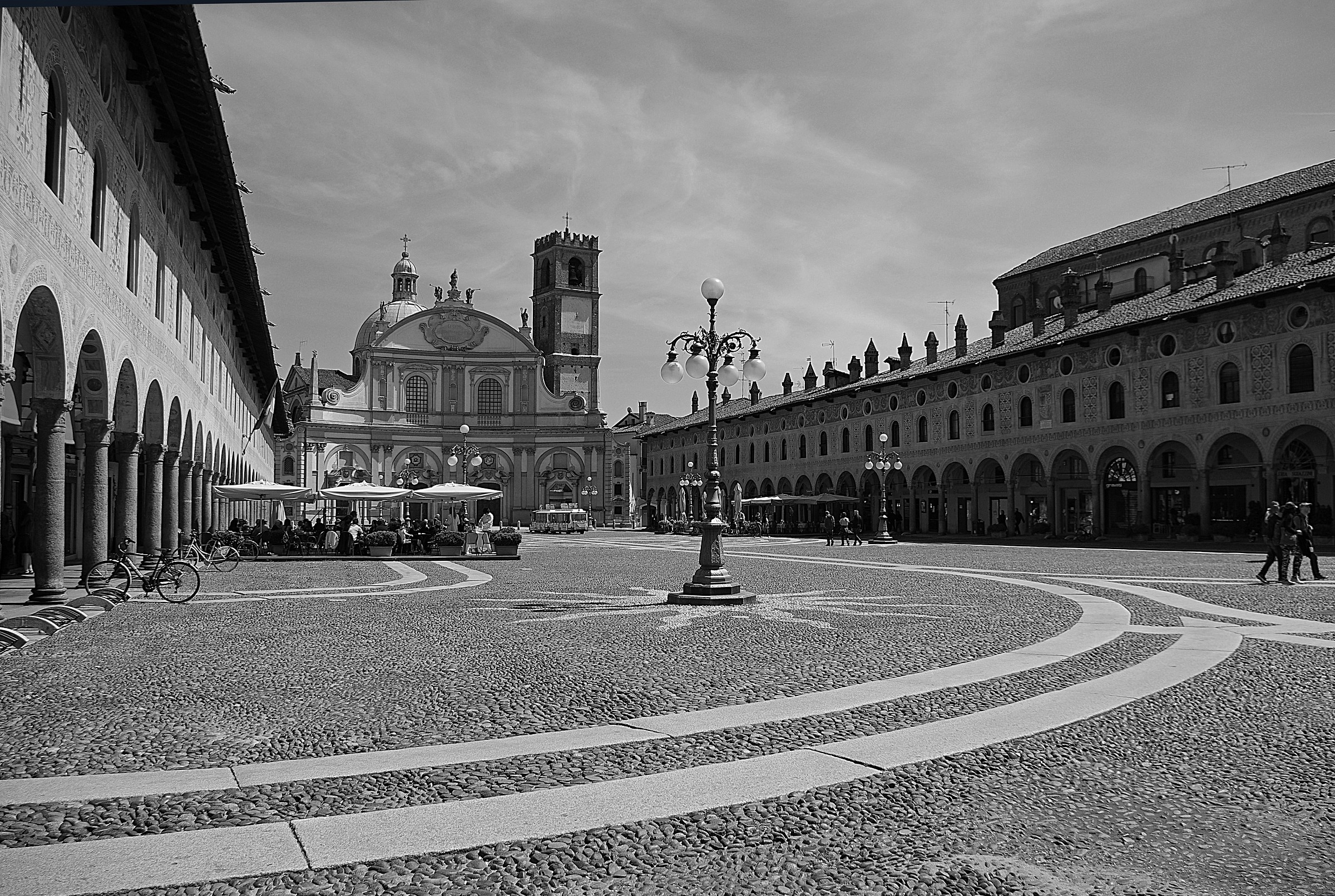 Piazza di Vigevano