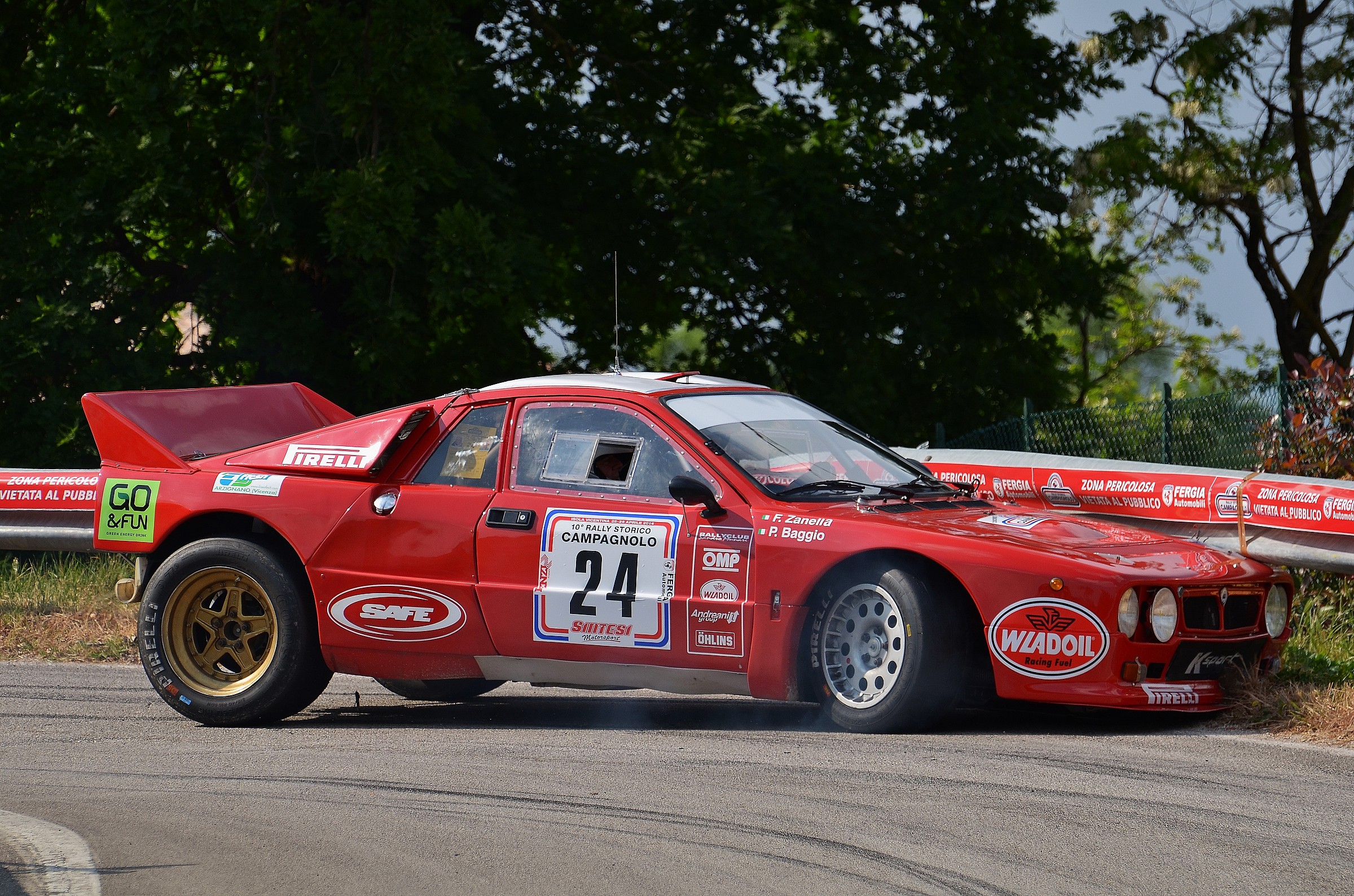 I'm just right there .... (historic rally Campagnolo 201...