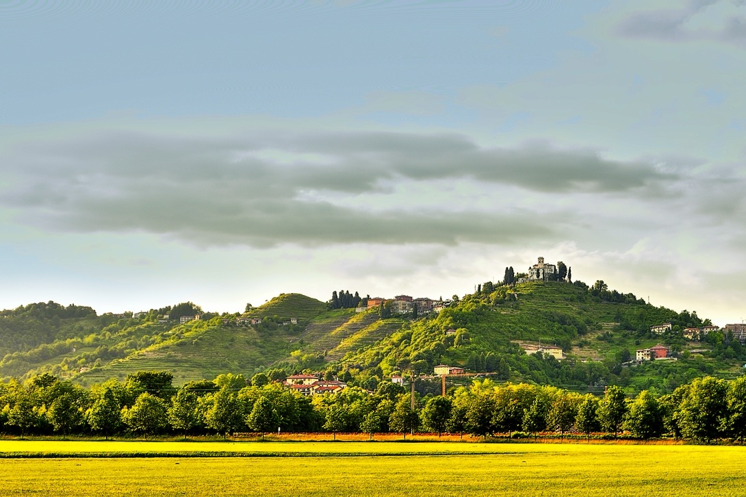 Montevecchia vista da località Moscoro