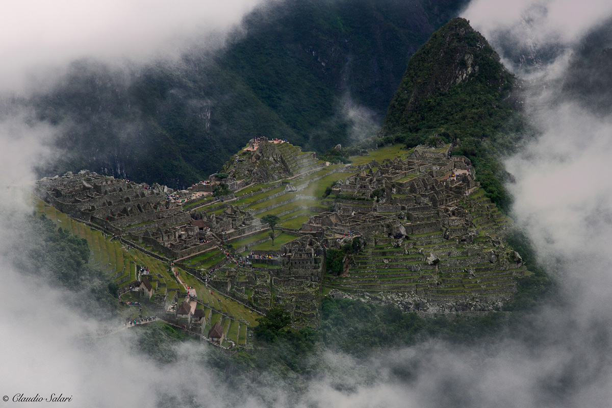 Cloudy Machu Picchiu
