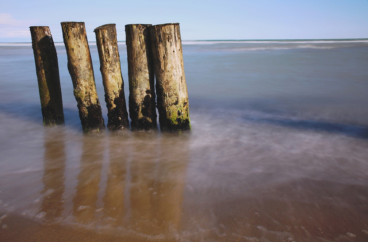 Poles and long exposures