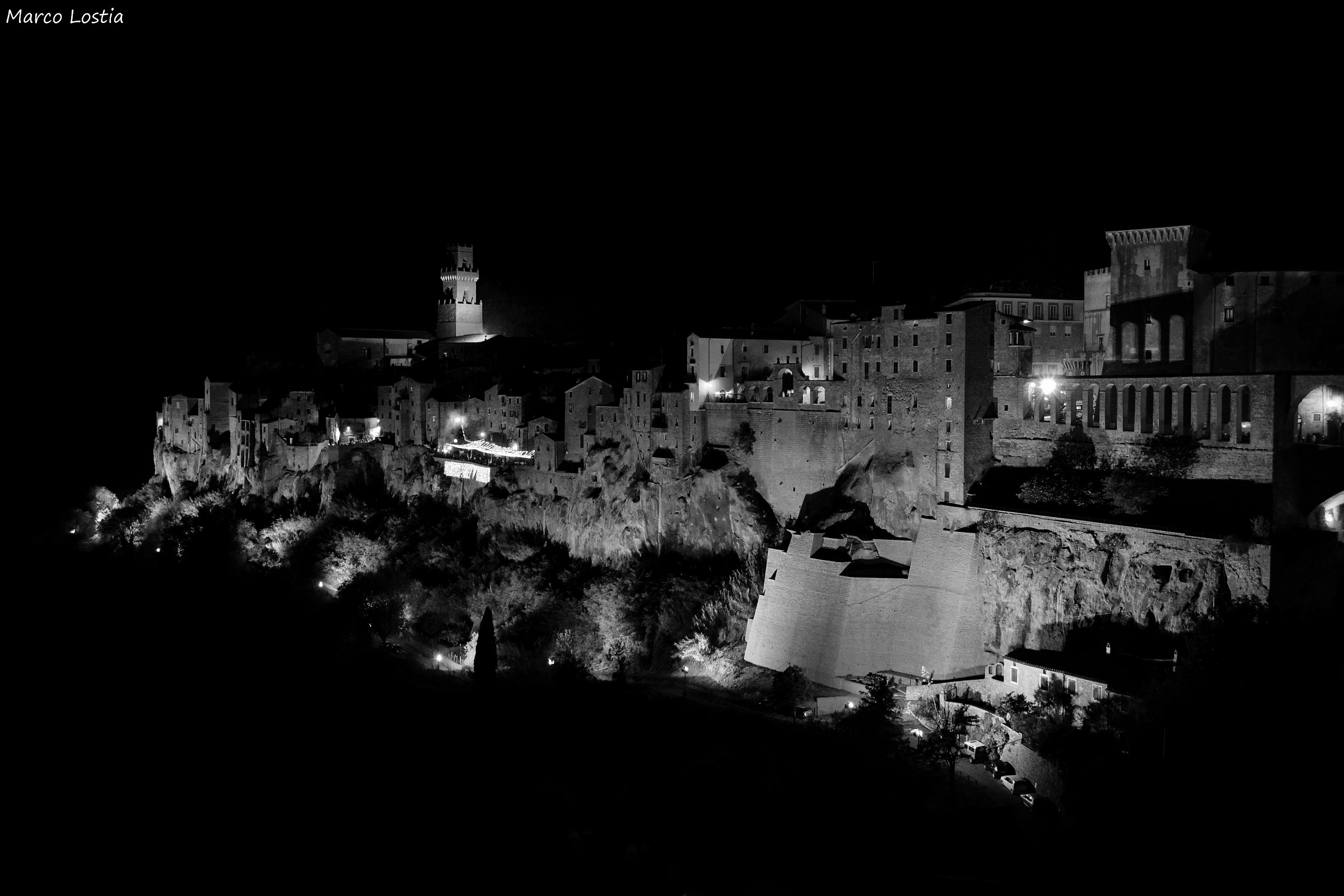 Pitigliano light