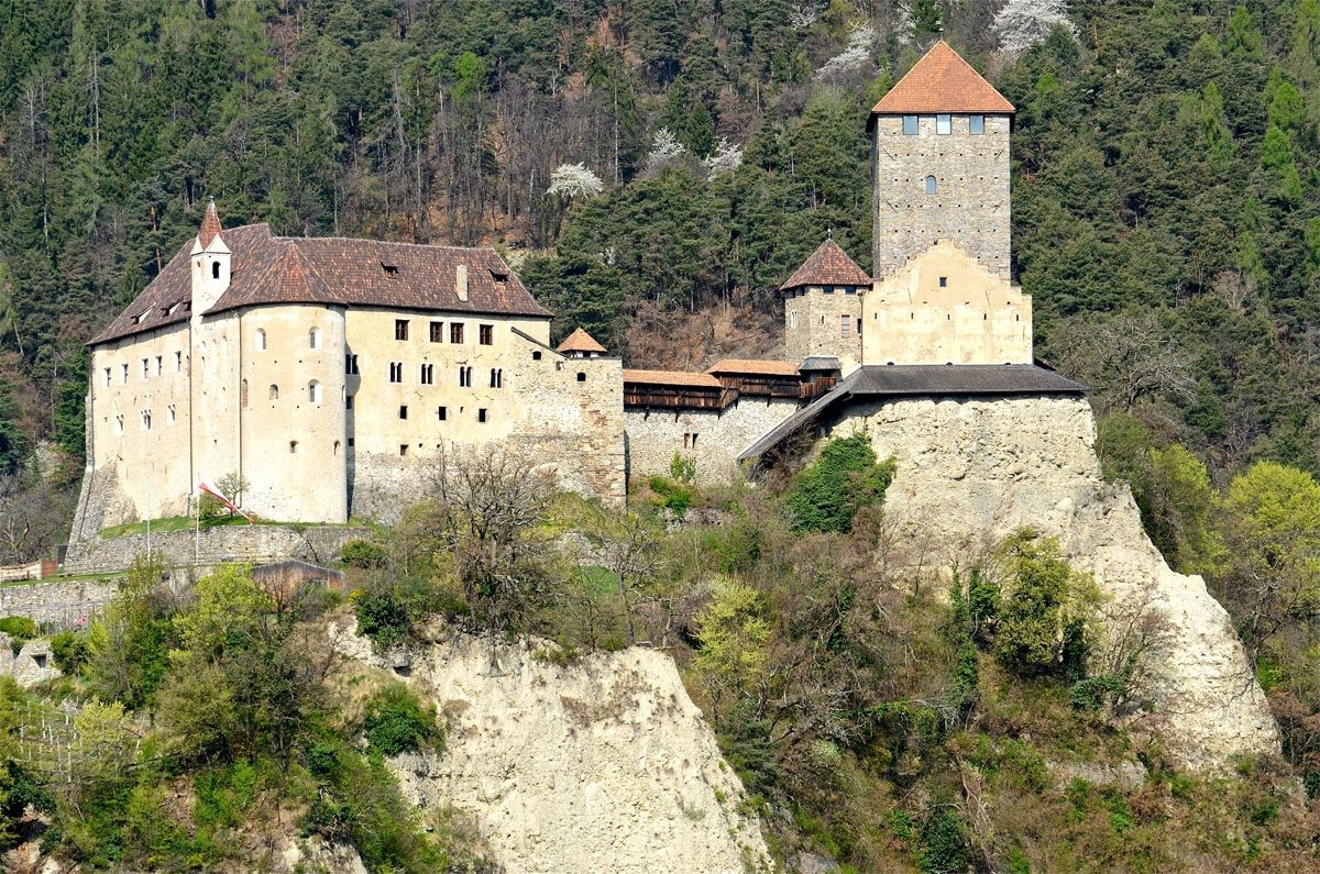 Castello Tirolo