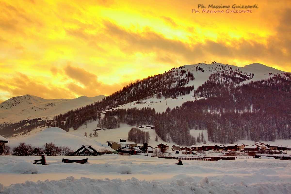 Livigno(SO - Tramonto sulla pista dei quad in zona lago