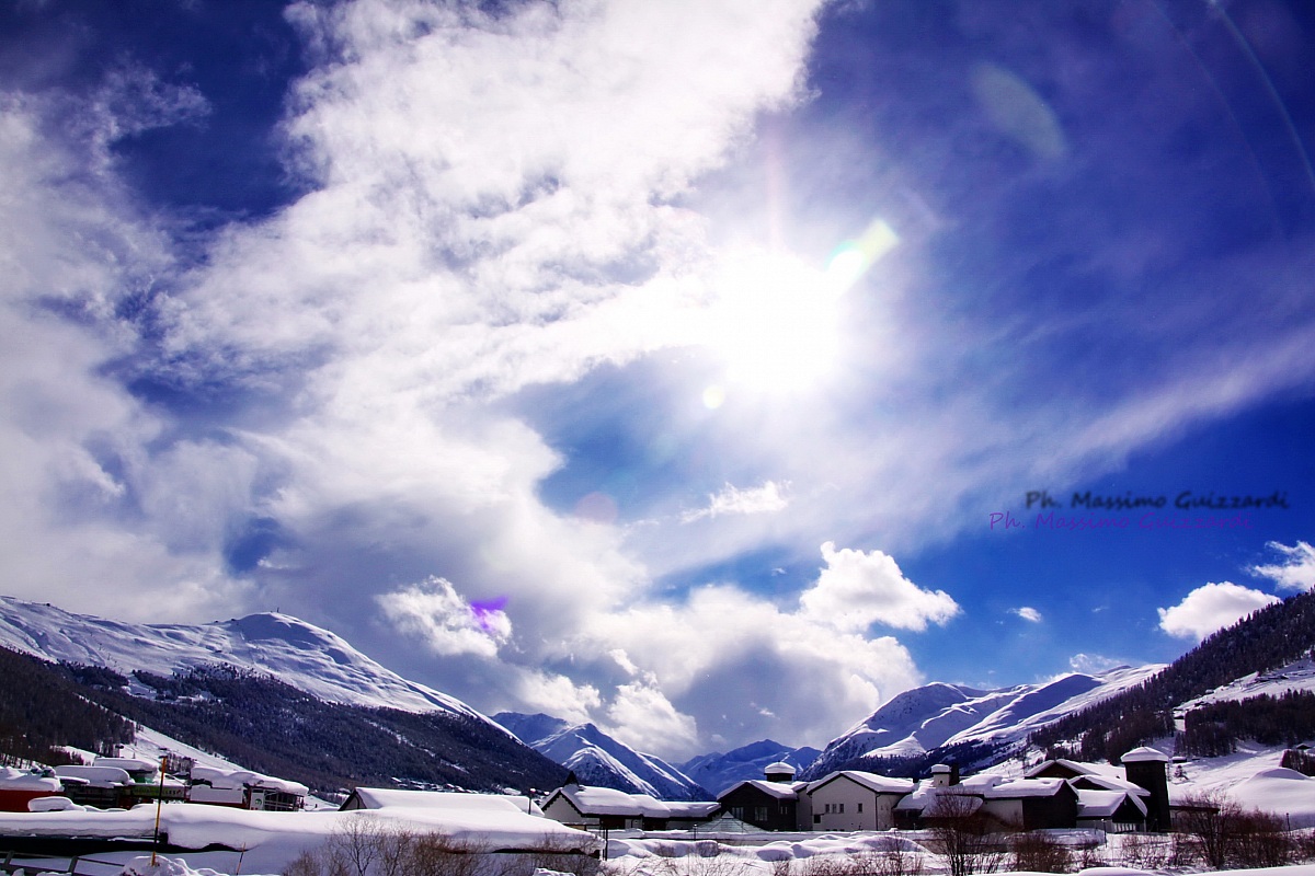 Cielo straordinariamente blu a Livigno(SO)
