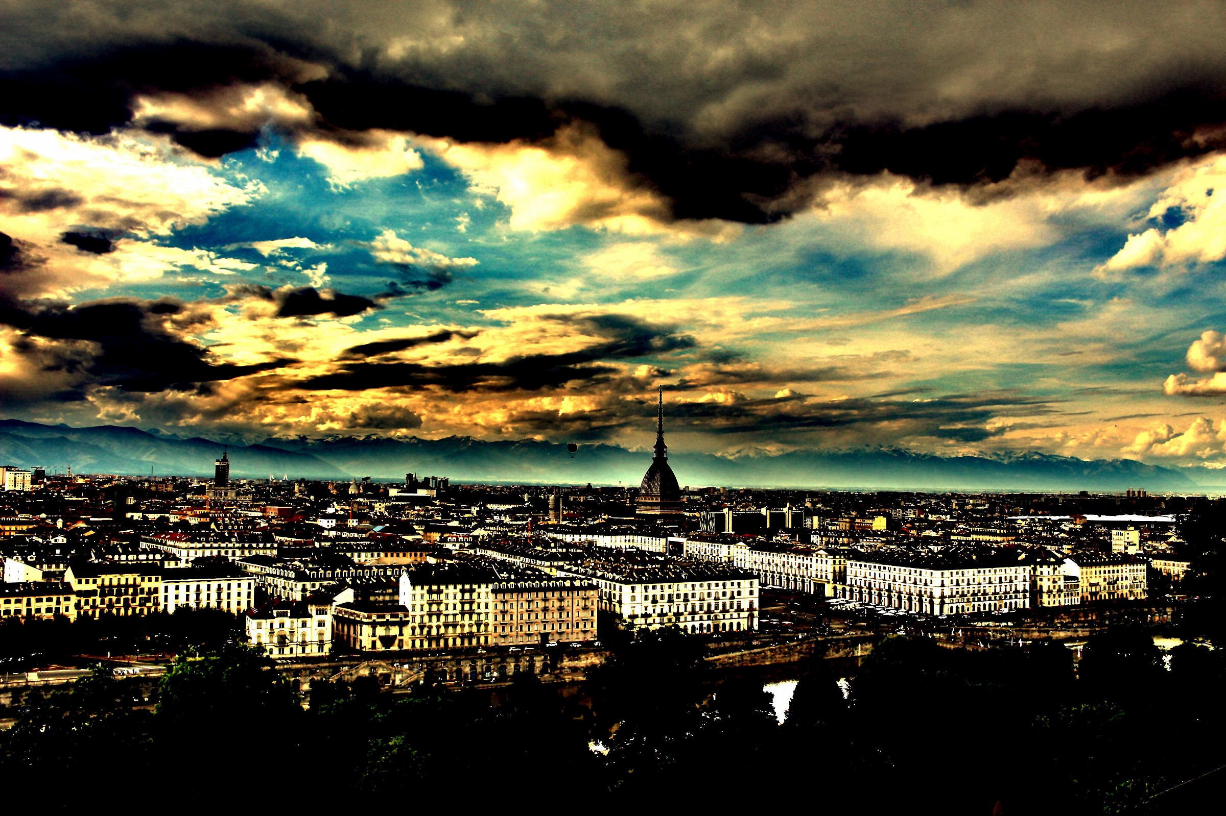 Turin hdr cover