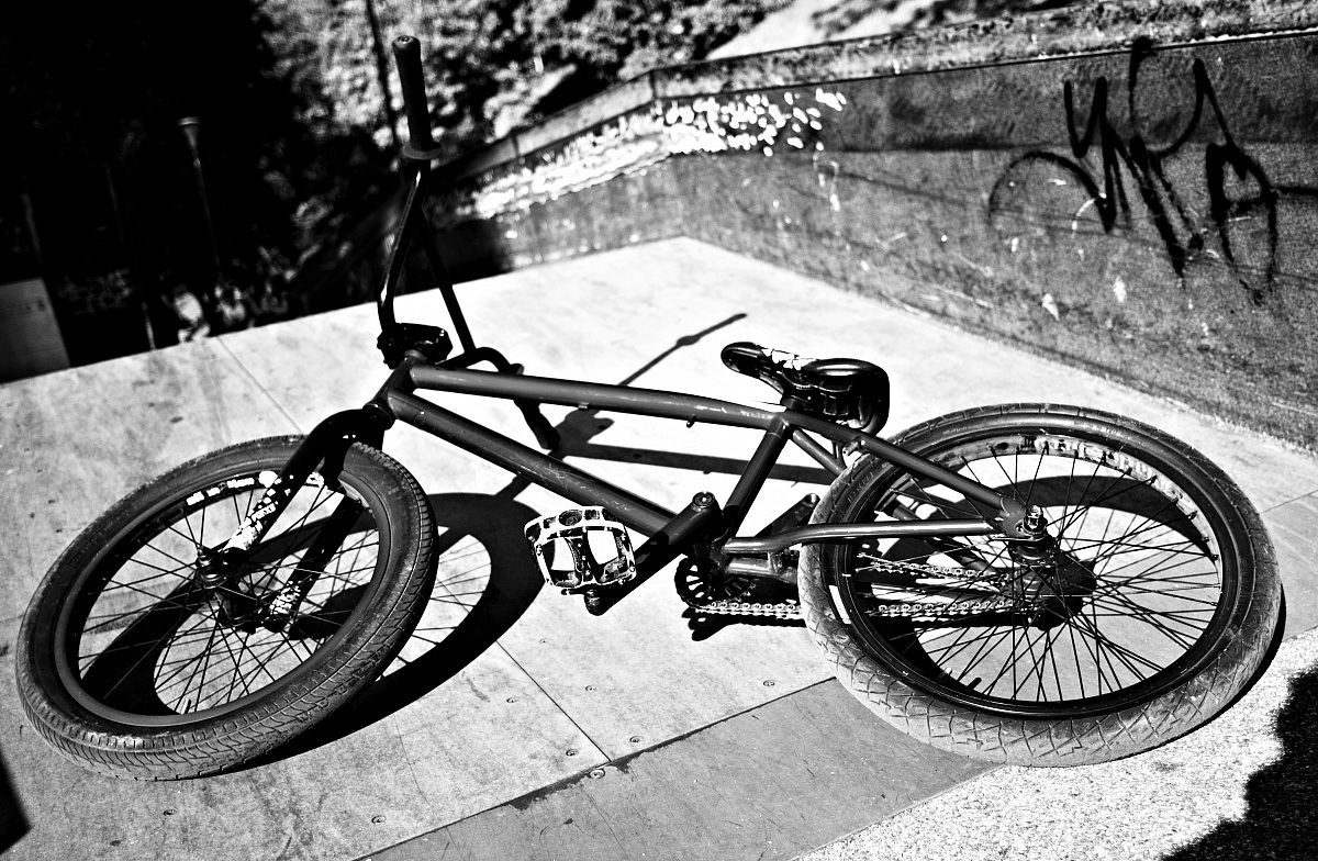 Street bike, street life