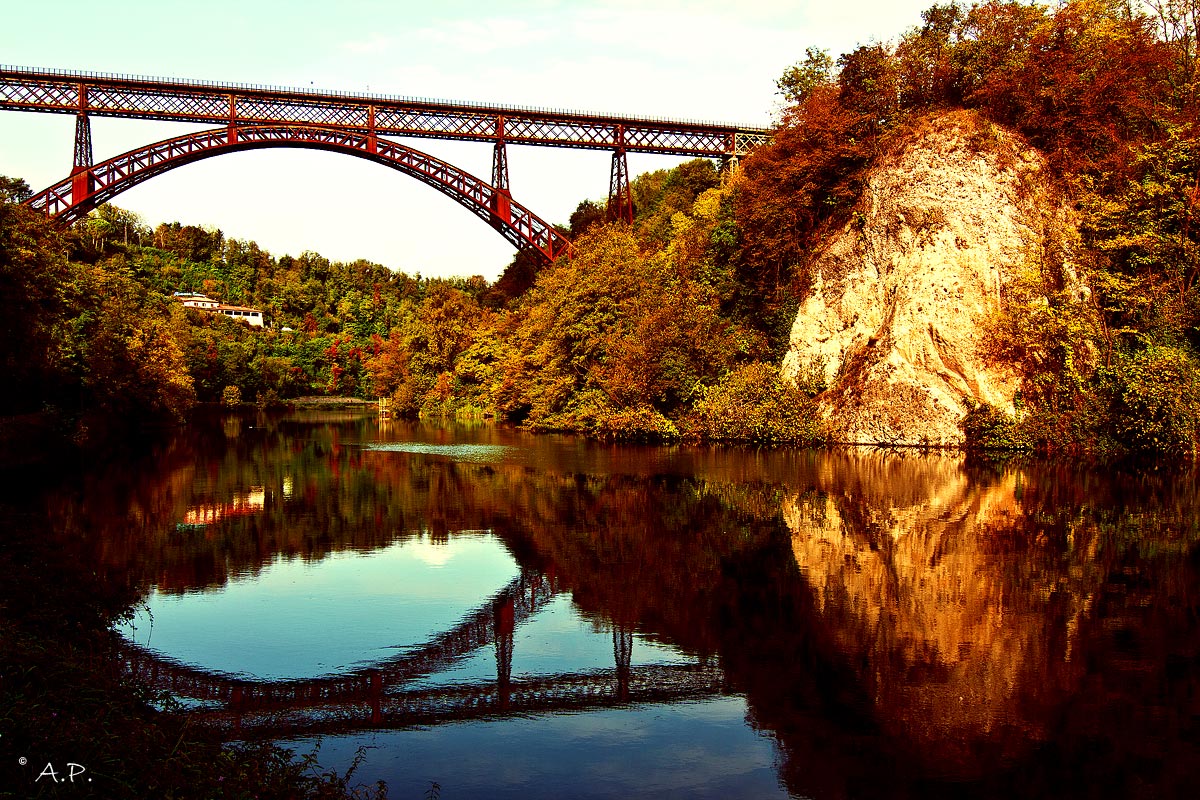 Ponte di Paderno - Cross Processing