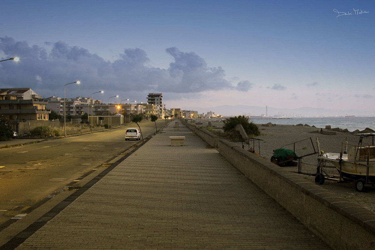 Lungomare devastato..