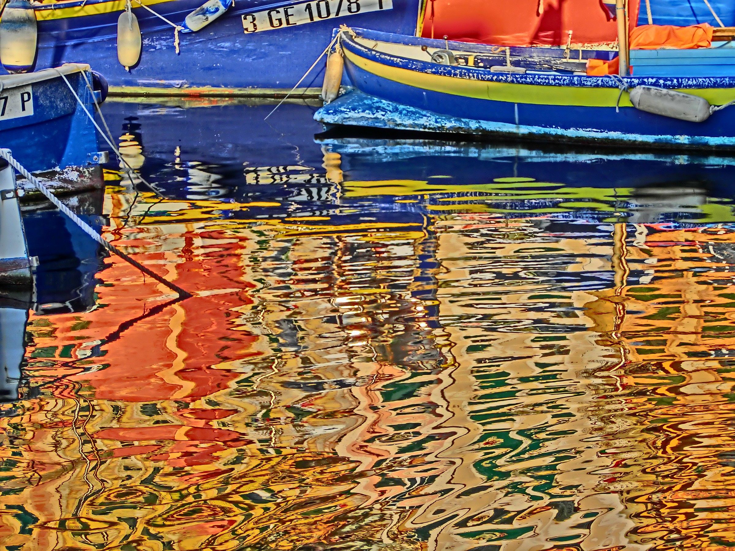 Barche in porto a Camogli 1