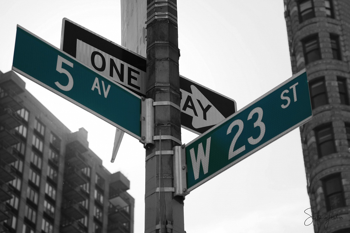 All'angolo tra la 5th Ave. e la 23st