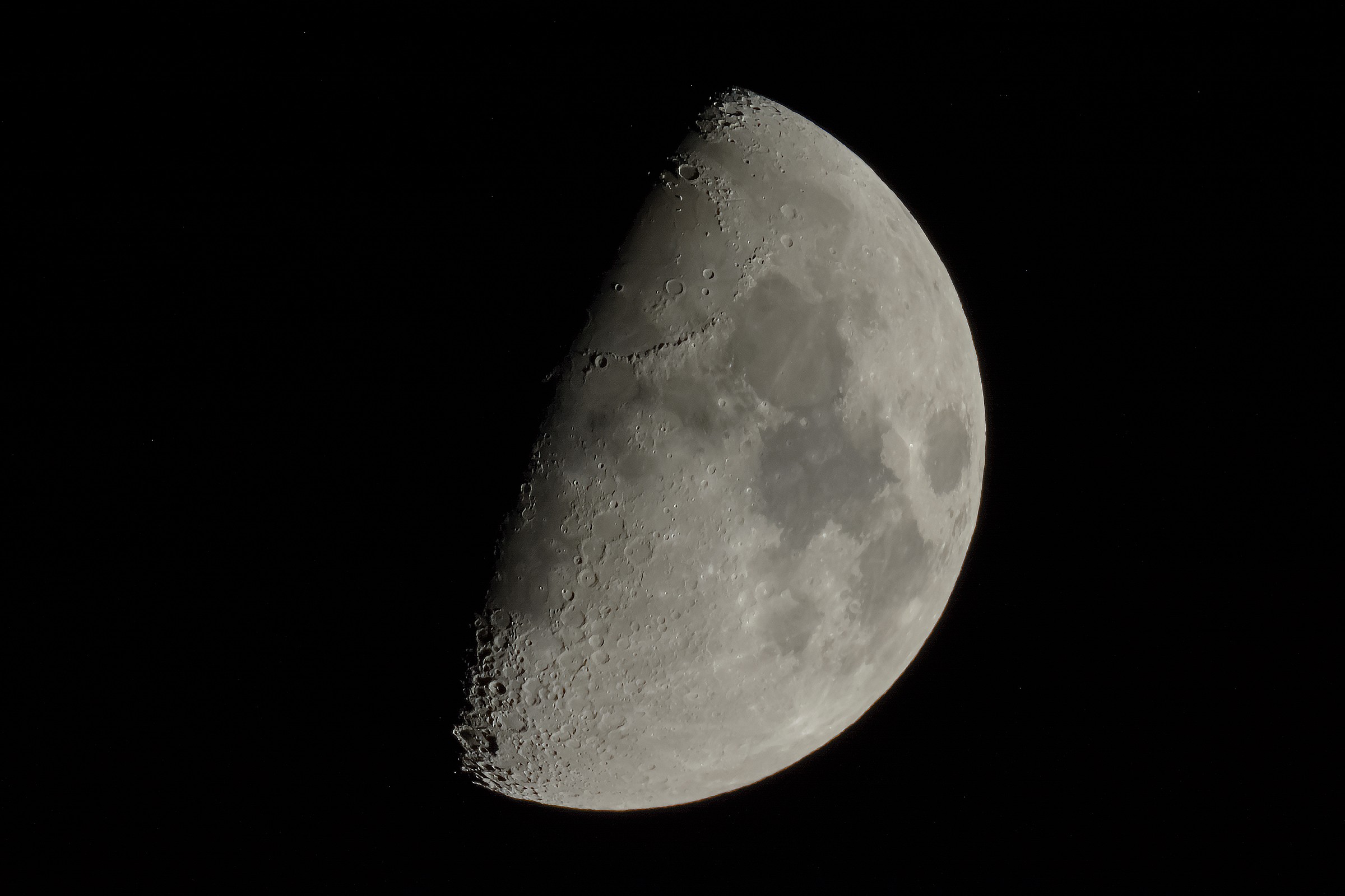 Moon of June 6, 2014