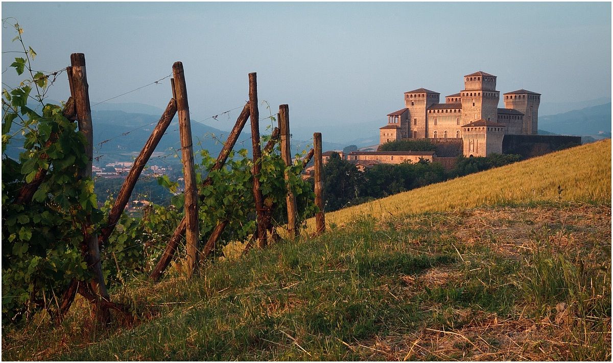 Alba al Castello .......