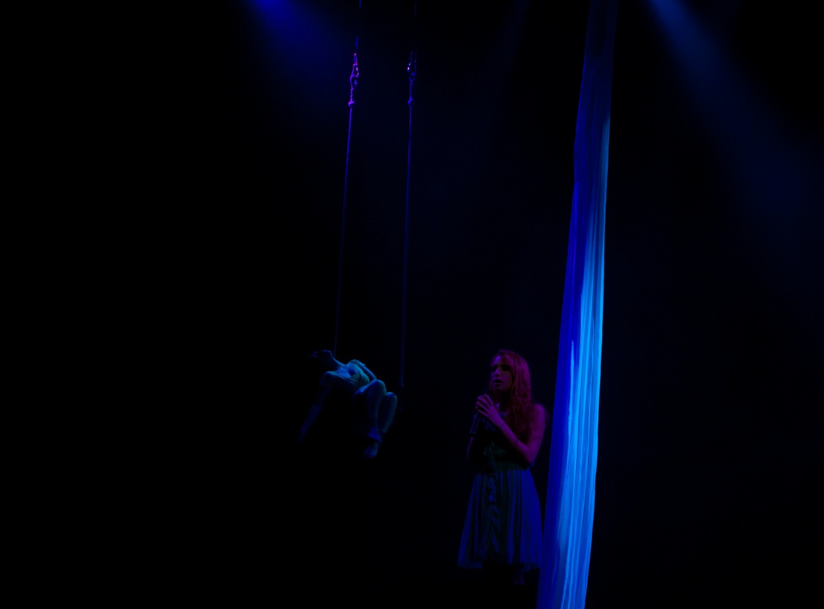 Pendo dalle tue labbra