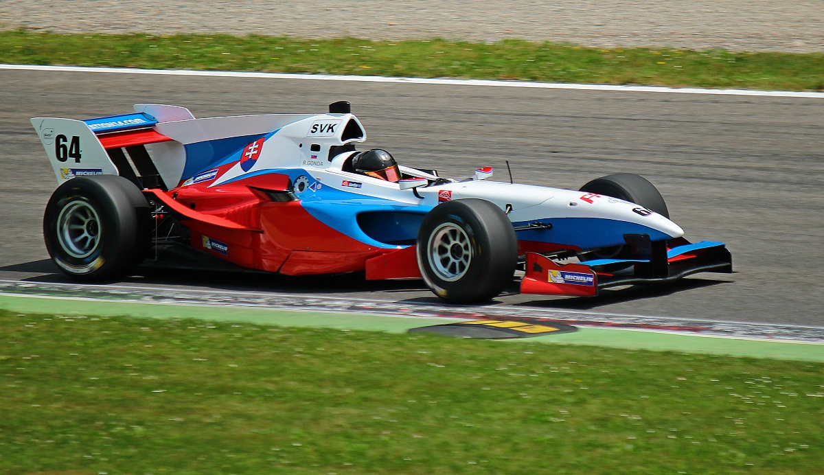 Richard Gonda, FA1 Team Slovakia, Lola B05/52-Zytek