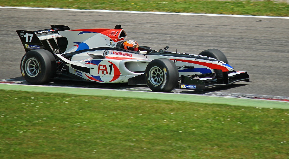 A.Picariello, FA1 Team France, Lola B05/52-Zytek