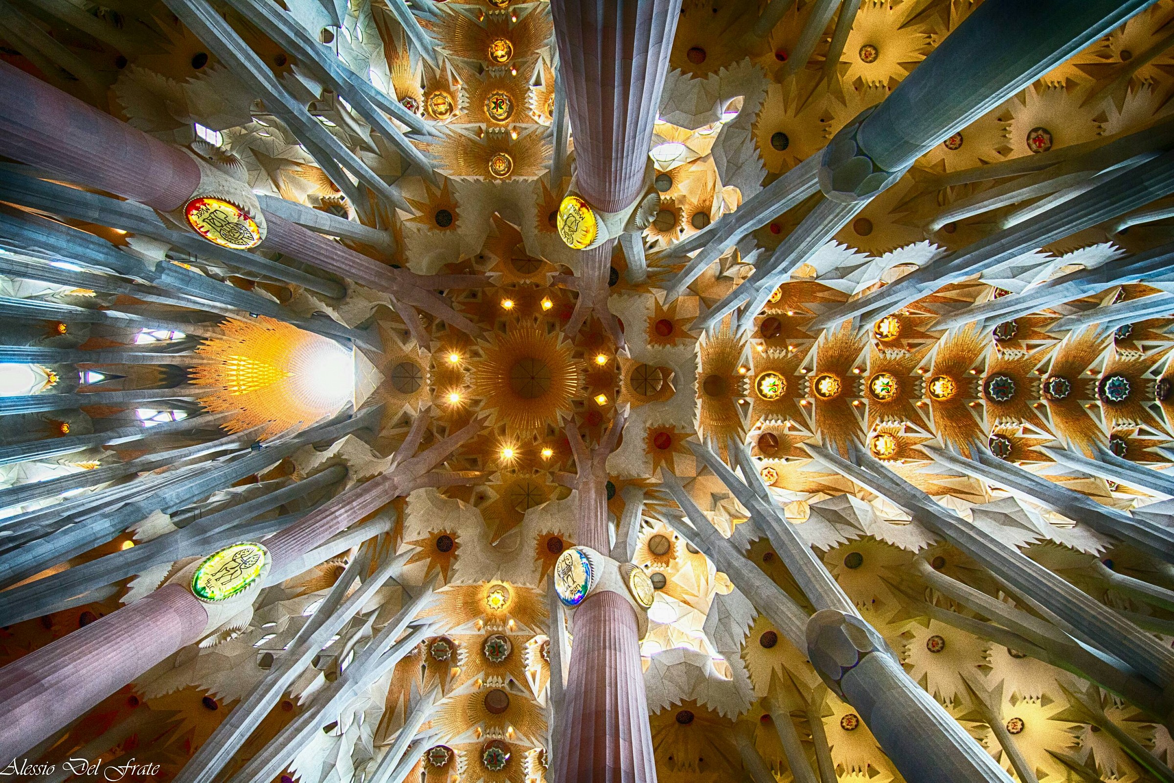 Il miglior architetto è....(A.Gaudì)sagrada fa...