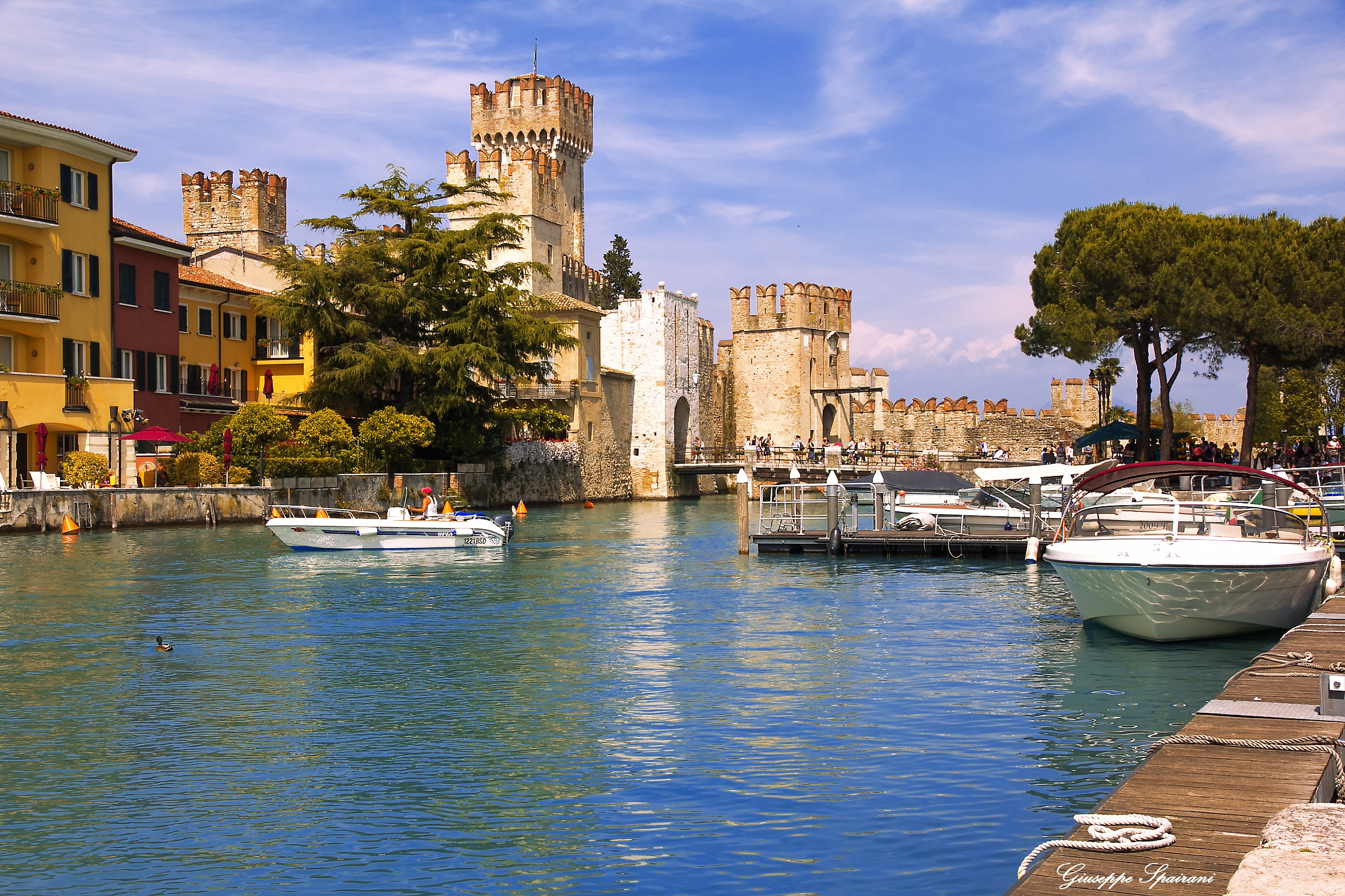 saluti da ..........