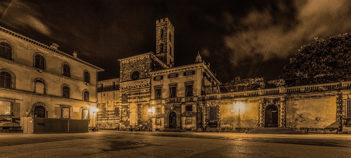 Via Duomo - Lucca