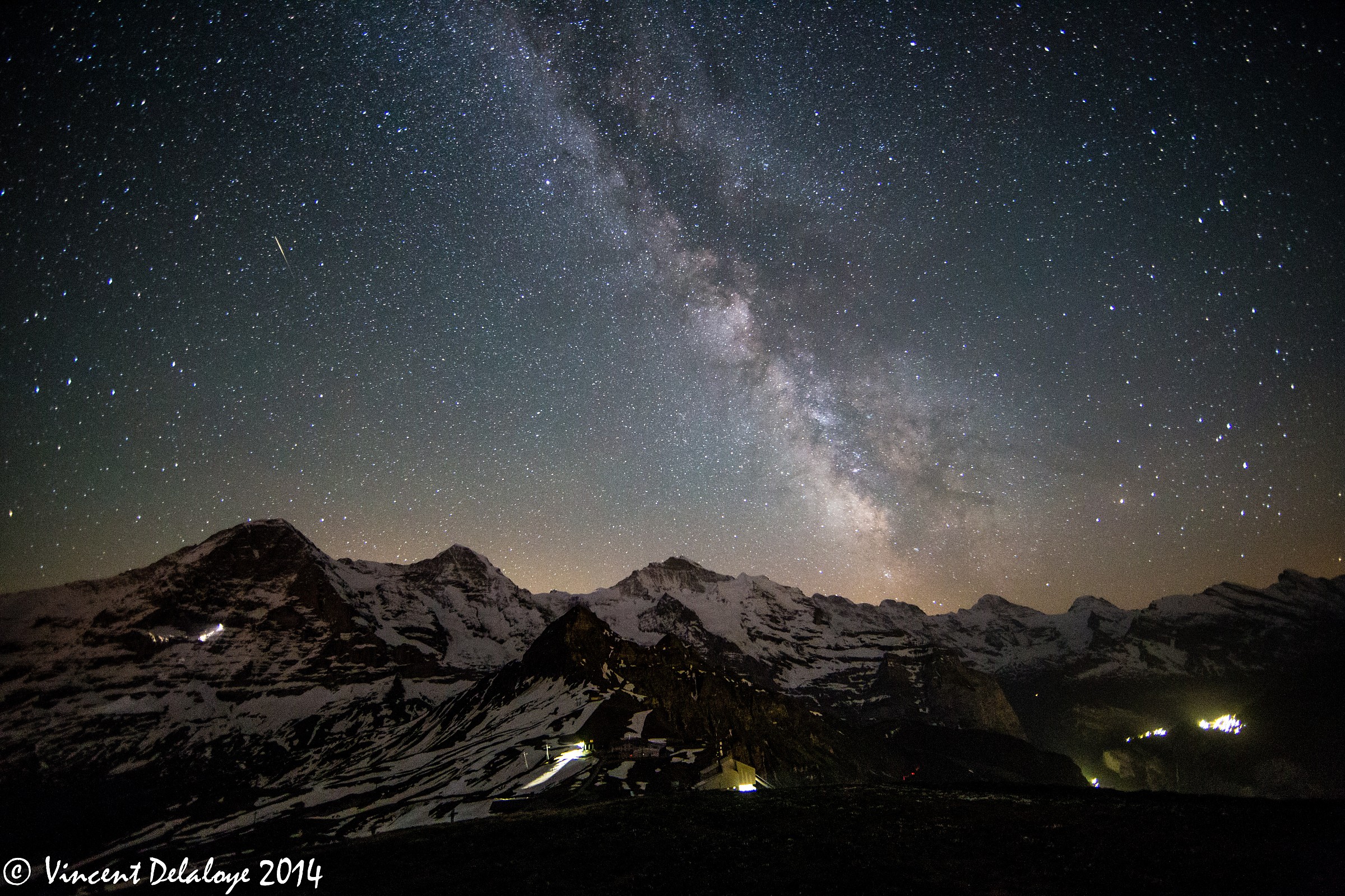 Via Lattea sopra Eiger, Jungfrau e MNCH