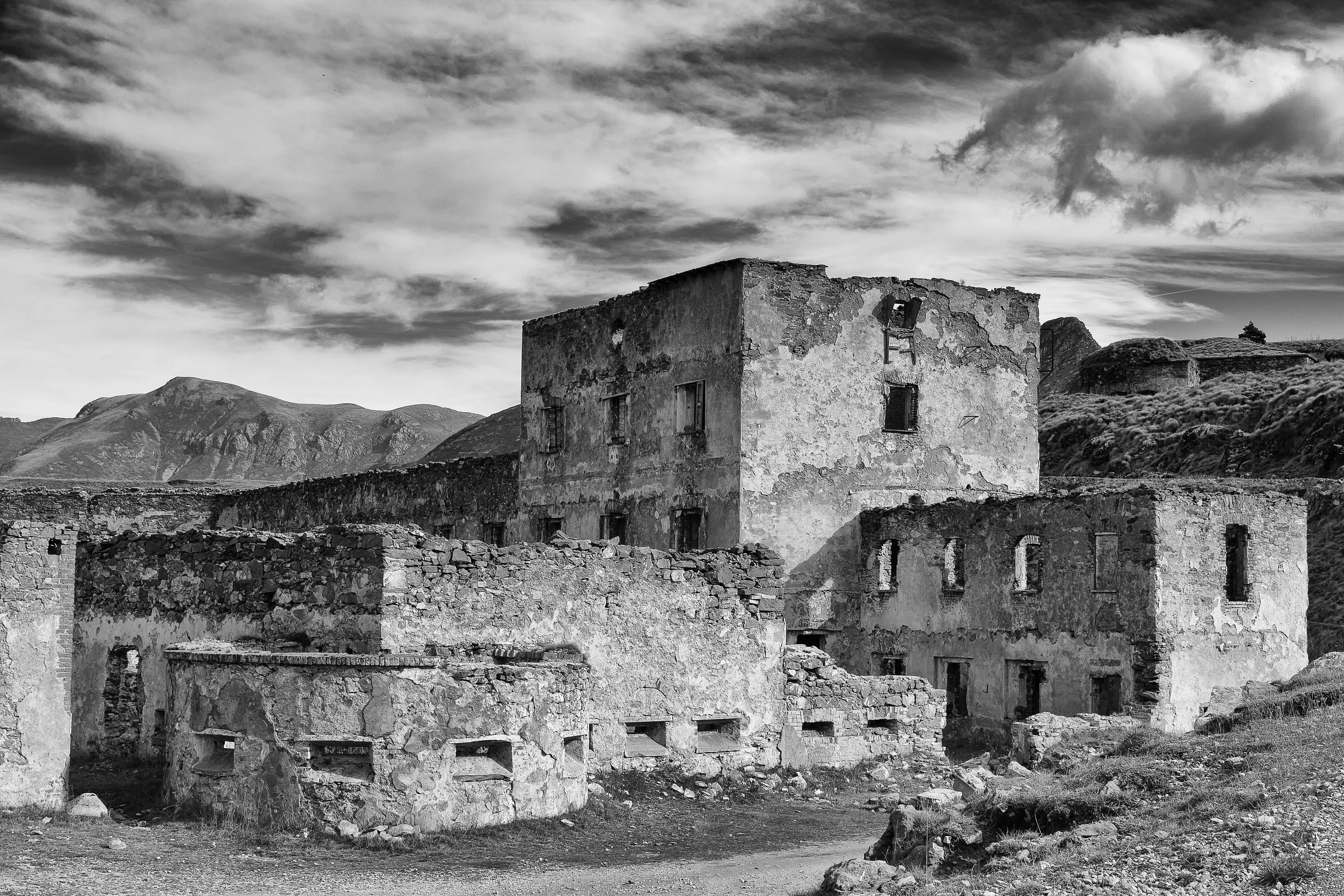 Vecchi fortini Limone Piemonte